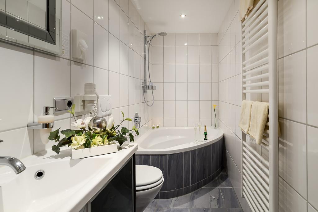 Hotel Am Brenner Tauberbischofsheim Ngoại thất bức ảnh