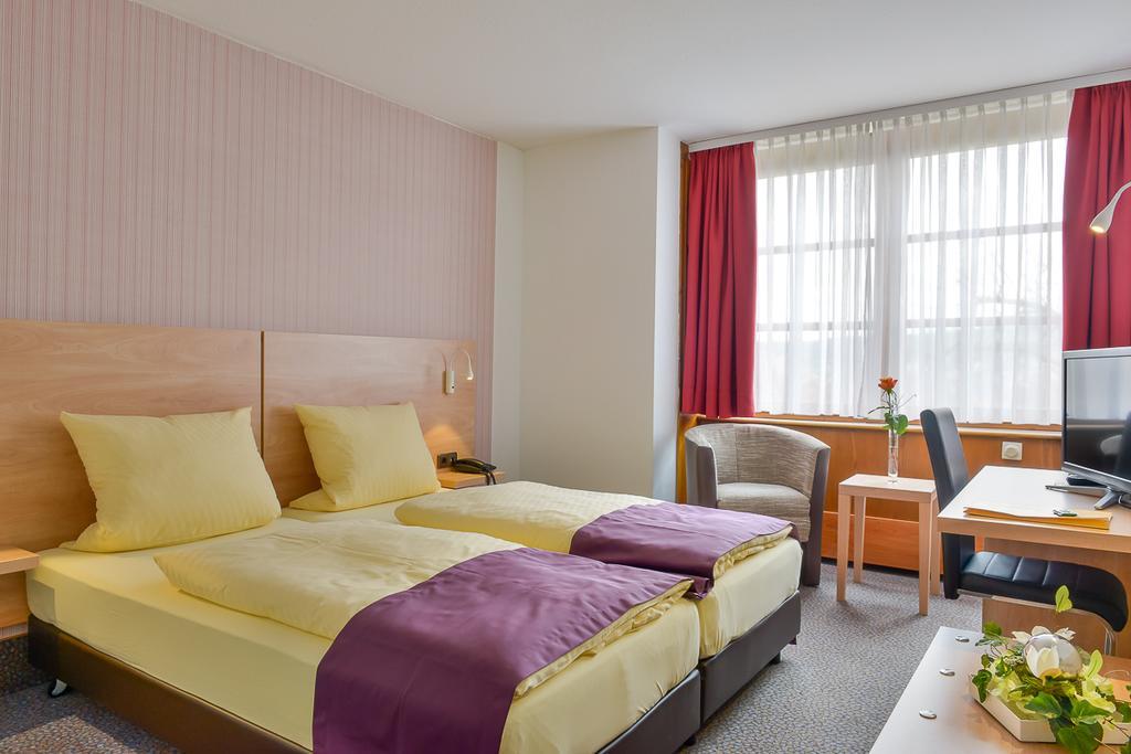 Hotel Am Brenner Tauberbischofsheim Ngoại thất bức ảnh
